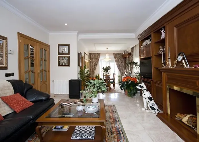 Togo Вилла Льорет-де-Мар